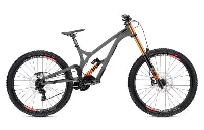 Downhill MTB Commencal Supreme DH Team Silver 2022 find technical data and specifications online at EurekaBike