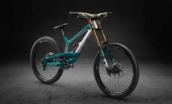 Downhill MTB YT Tues 27 CF Pro Race 2019 find technical data and specifications online at EurekaBike